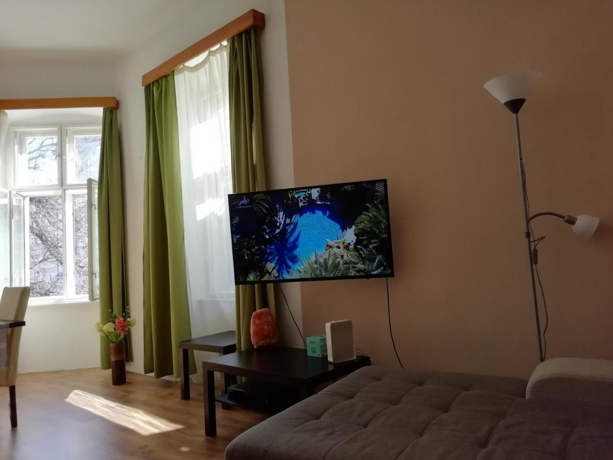 Anna Apartman Eger Exterior foto